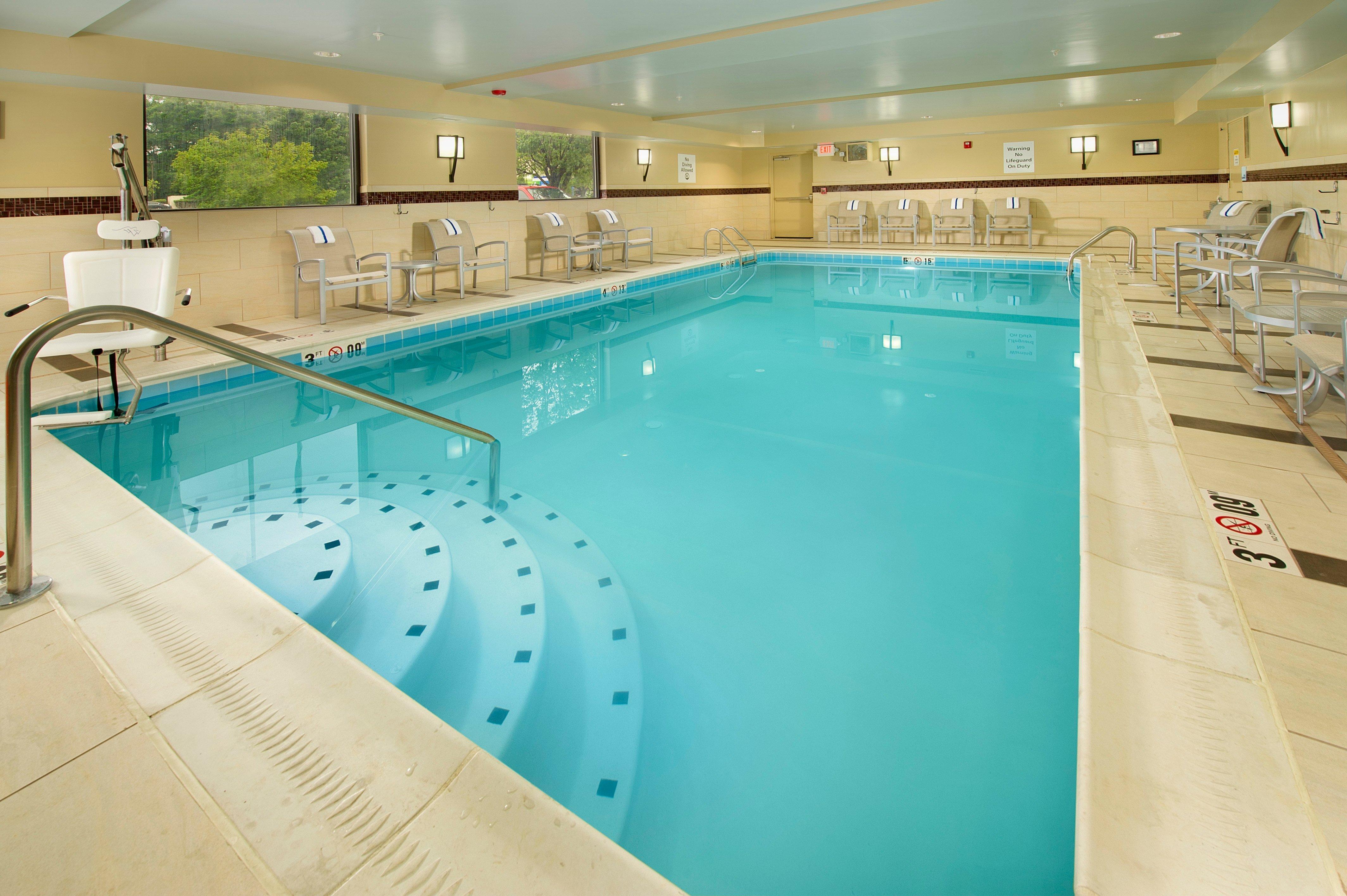Holiday Inn Express - Waldorf By Ihg Exterior photo