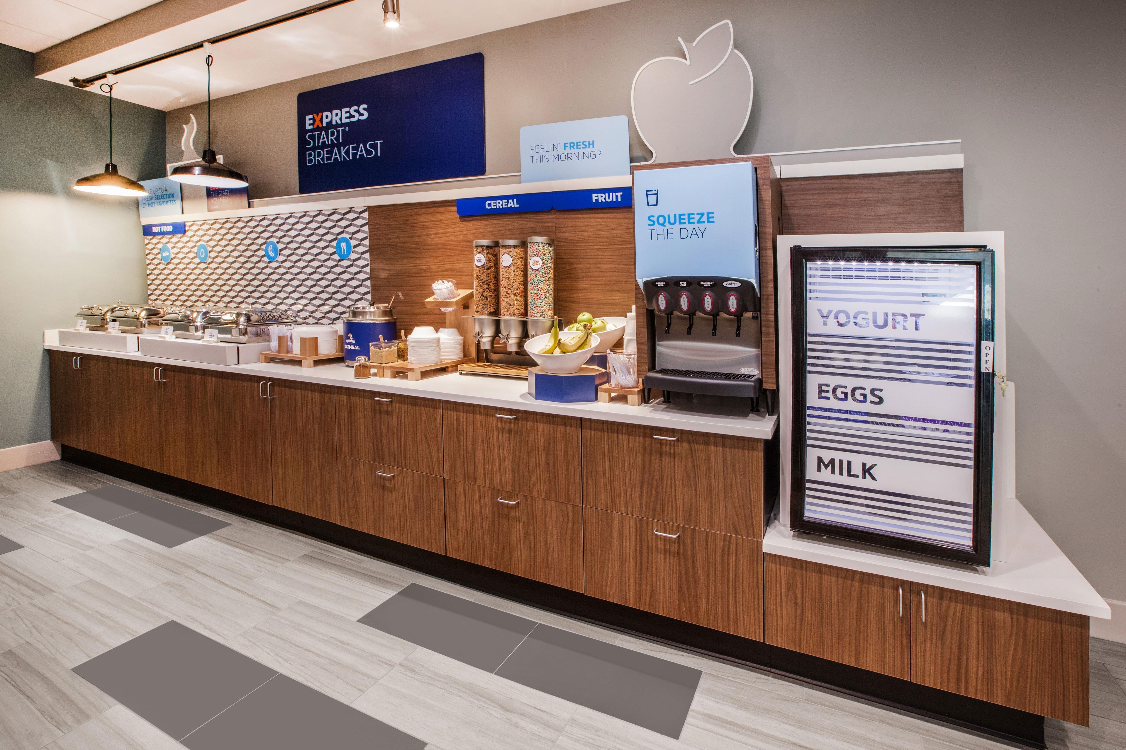 Holiday Inn Express - Waldorf By Ihg Exterior photo